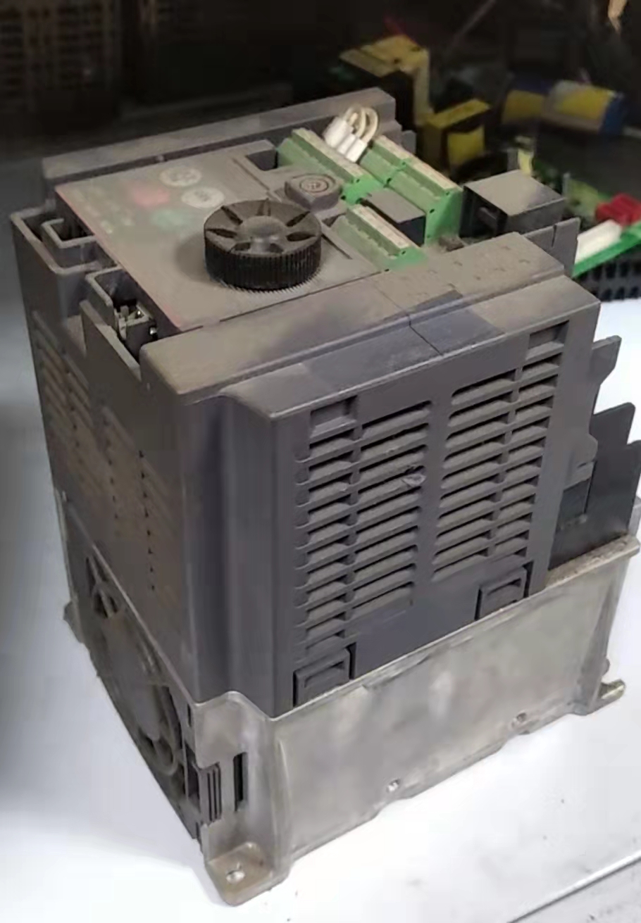 變頻器模塊直流過(guò)壓?jiǎn)栴}